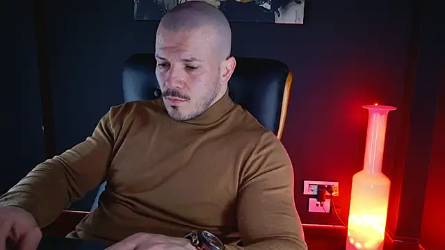 AngeloEric online show from December 2024 02:11:02 PM