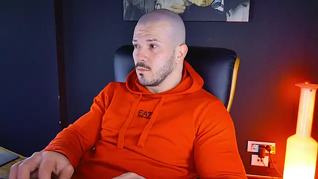 AngeloEric online show from January 2025 01:08:01 PM