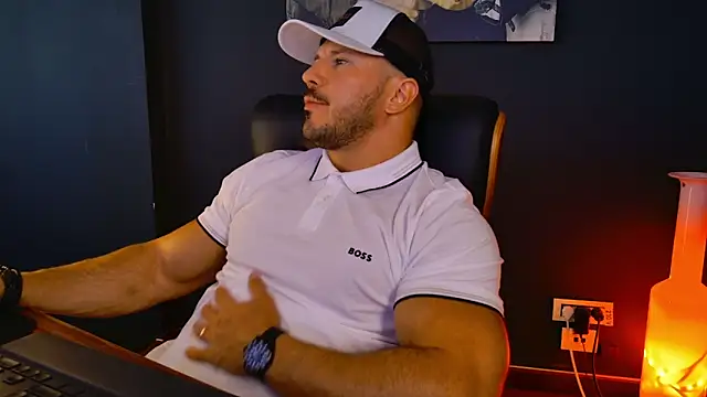 AngeloEric online show from September 2025 12:17:01 PM