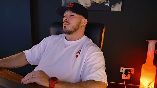 AngeloEric online show from October 2025 12:39:02 PM