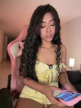 bella  honey online show from April 2026 01:47:02 AM