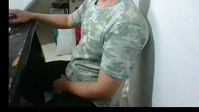 Gasparin32 online show from May 2026 11:22:01 PM