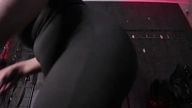 Snapshot of Carolina_Arias chatting on October 2025 09:02:01 PM Carolina Arias online show from October 2025 09:02:01 PM