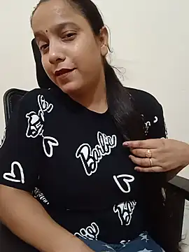 Simran-Kaur143 online show from July 2026 10:20:01 AM