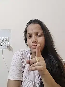 Simran-Kaur143 online show from July 2026 07:38:01 PM