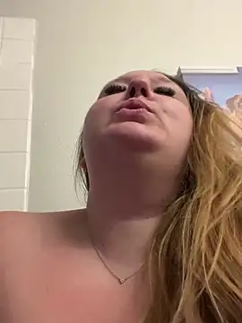 Snapshot of Princess_Peach69 chatting on February 2025 03:20:01 AM Princess Peach69 online show from February 2025 03:20:01 AM