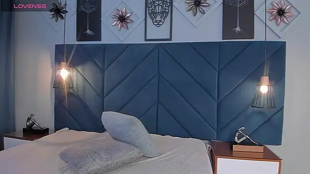 Snapshot of dyvis_22 chatting on February 2025 01:14:01 AM dyvis 22 online show from February 2025 01:14:01 AM