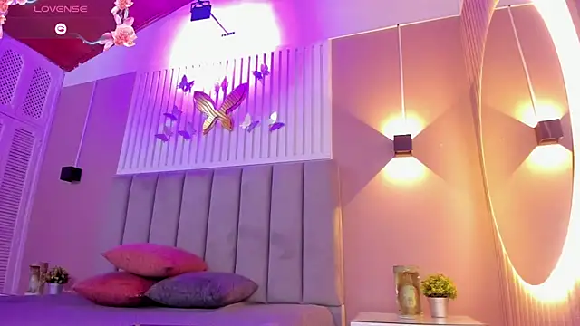 Snapshot of dyvis_22 chatting on March 2025 05:27:02 PM dyvis 22 online show from March 2025 05:27:02 PM