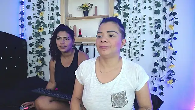 Snapshot of kaylie_dakota chatting on October 2025 02:18:02 PM kaylie dakota online show from October 2025 02:18:02 PM