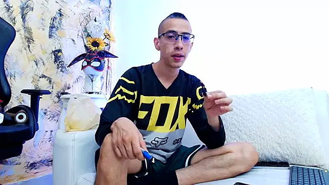 Pipe Rudecatt online show from March 2025 06:51:01 PM