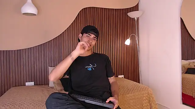 zander 2120 online show from February 2025 02:00:01 PM