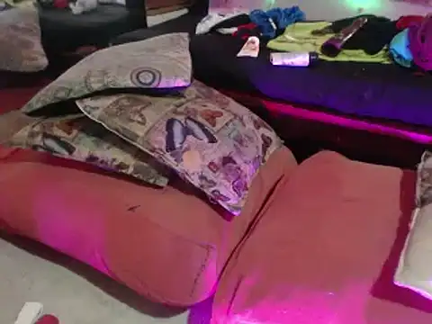 laye19 online show from January 2025 01:00:01 AM