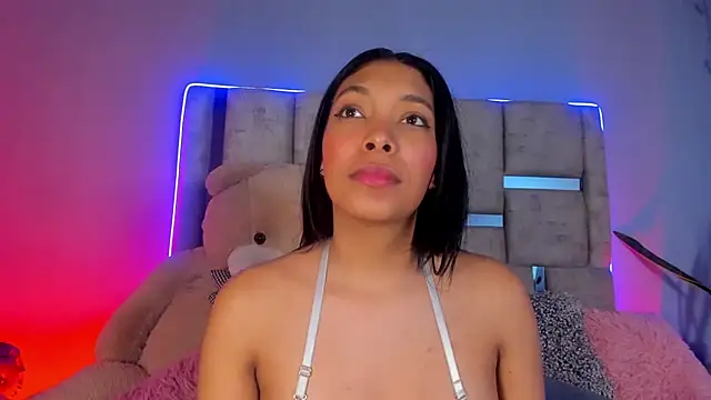 KarolRojas  online show from February 2025 09:32:01 AM