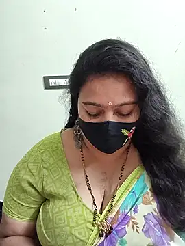 neelu-hoty online show from February 2026 05:00:02 PM