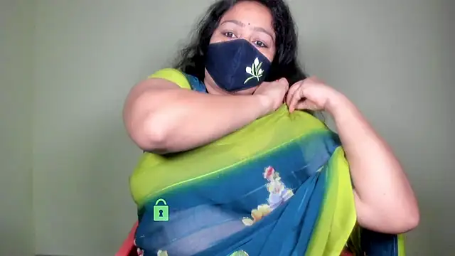 Snapshot of neelu-hoty chatting on June 2026 01:42:01 PM neelu-hoty online show from June 2026 01:42:01 PM