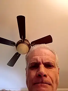 Snapshot of Hand69someguy chatting on December 2024 12:08:02 AM Hand69someguy online show from December 2024 12:08:02 AM