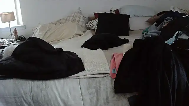 Snapshot of Hand69someguy chatting on November 2025 08:24:02 PM Hand69someguy online show from November 2025 08:24:02 PM