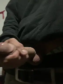 Snapshot of 27powercm chatting on December 2024 03:40:02 AM 27powercm online show from December 2024 03:40:02 AM