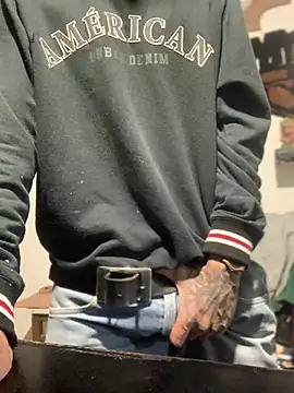 Snapshot of 27powercm chatting on March 2025 05:06:02 AM 27powercm online show from March 2025 05:06:02 AM