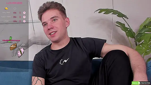 Snapshot of ArthurWhitee chatting on March 2025 06:38:02 AM ArthurWhitee online show from March 2025 06:38:02 AM