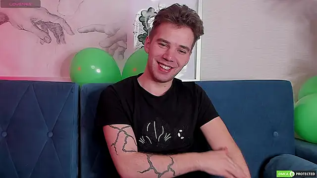 Snapshot of ArthurWhitee chatting on March 2025 03:47:01 AM ArthurWhitee online show from March 2025 03:47:01 AM