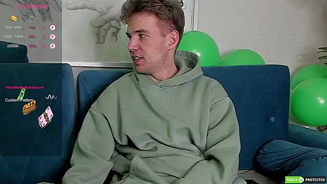 Snapshot of ArthurWhitee chatting on March 2025 09:44:02 AM ArthurWhitee online show from March 2025 09:44:02 AM