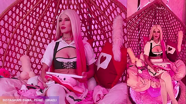 Snapshot of dana_more chatting on November 2025 09:36:01 AM dana more online show from November 2025 09:36:01 AM