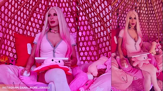 Snapshot of dana_more chatting on January 2026 10:06:02 AM dana more online show from January 2026 10:06:02 AM