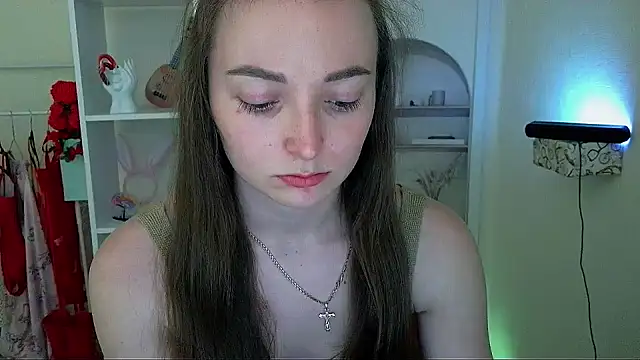  Barbie Kiss  online show from June 2026 05:03:04 PM