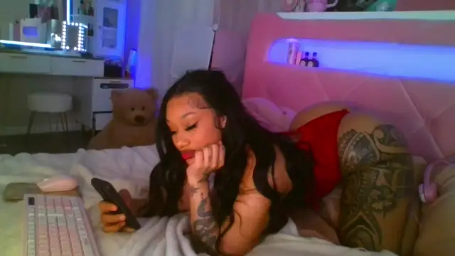 Snapshot of XenaIsland chatting on February 2026 07:16:02 AM XenaIsland online show from February 2026 07:16:02 AM