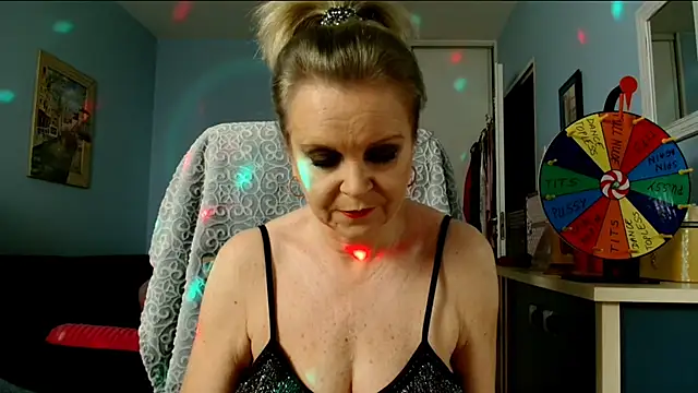 sexyjennyeu online show from February 2025 09:07:02 PM