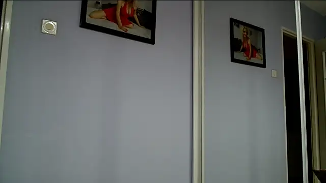 sexyjennyeu online show from February 2025 08:36:01 PM