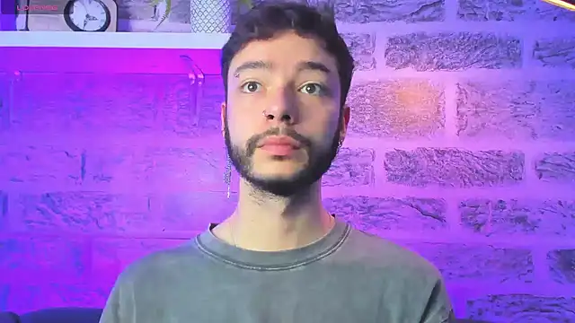 Snapshot of noah_ricci chatting on November 2025 12:05:02 PM noah ricci online show from November 2025 12:05:02 PM