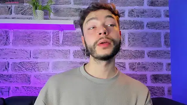 Snapshot of noah_ricci chatting on February 2026 12:03:01 PM noah ricci online show from February 2026 12:03:01 PM