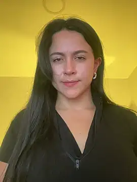 CoralineKam1 online show from February 2025 06:34:02 PM