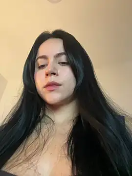 CoralineKam1 online show from March 2025 09:59:01 PM