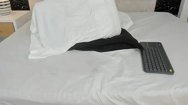 Snapshot of Hanna_lens chatting on March 2025 06:18:01 PM Hanna lens online show from March 2025 06:18:01 PM