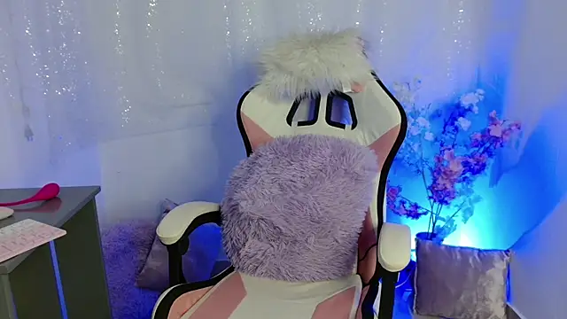 alanavega11 online show from March 2025 04:54:01 PM