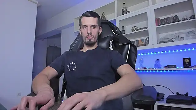 ToddClaytonn online show from December 2024 07:32:02 PM