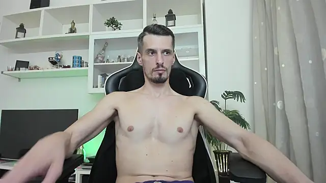 ToddClaytonn online show from June 2026 07:02:01 AM