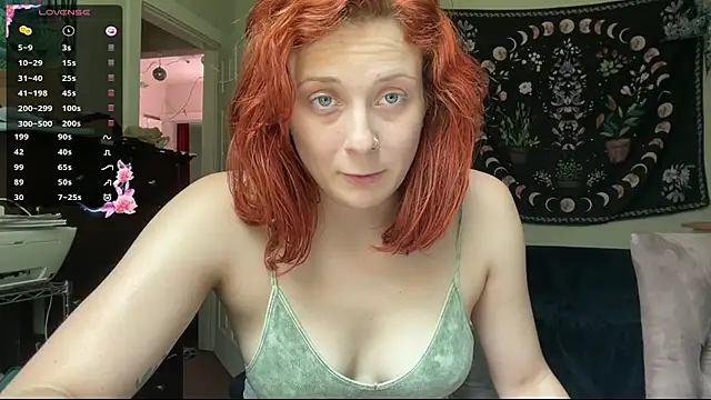 Aria Fields online show from July 2026 06:20:01 PM