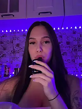 EricaWalls online show from January 2025 03:20:01 AM