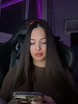 EricaWalls online show from November 2025 09:25:02 PM