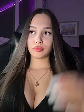 EricaWalls online show from November 2025 07:24:02 PM