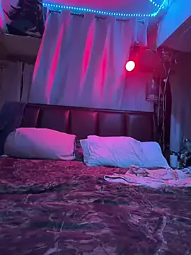 PeytonJohnn online show from February 2026 05:01:02 AM