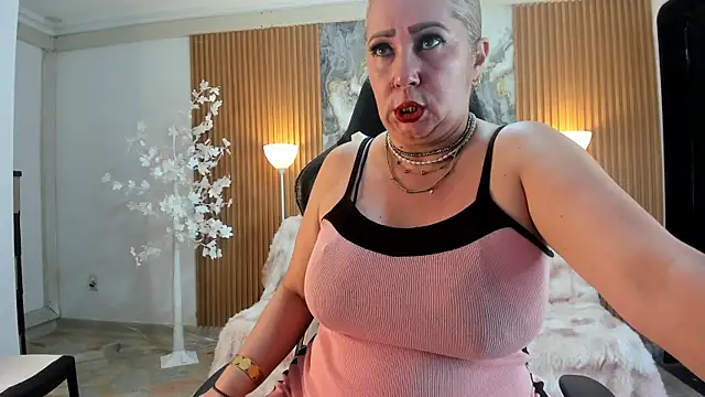 Danna topless online show from July 2026 12:48:02 PM
