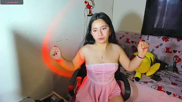 Snapshot of litle_mily_ chatting on December 2024 09:46:01 PM litle mily online show from December 2024 09:46:01 PM