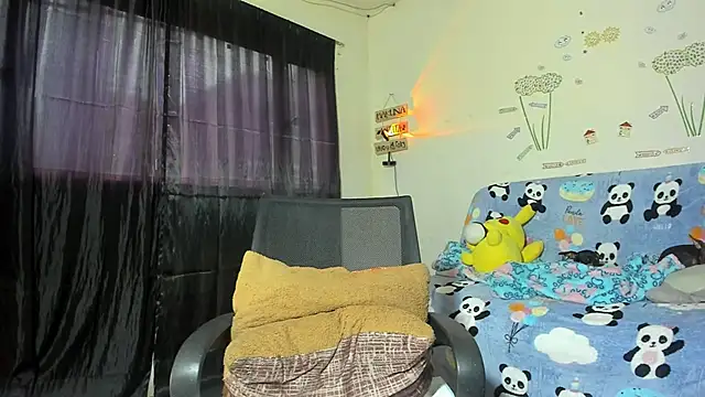 Snapshot of litle_mily_ chatting on January 2025 09:57:01 PM litle mily online show from January 2025 09:57:01 PM