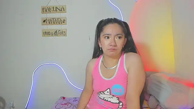 Snapshot of litle_mily_ chatting on October 2025 12:08:01 AM litle mily online show from October 2025 12:08:01 AM