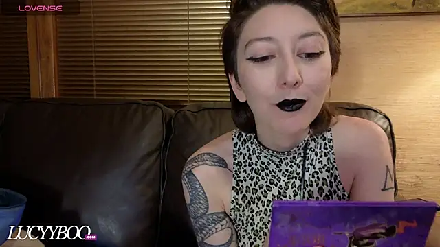 Snapshot of lovelylucyy chatting on January 2026 12:46:02 AM lovelylucyy online show from January 2026 12:46:02 AM